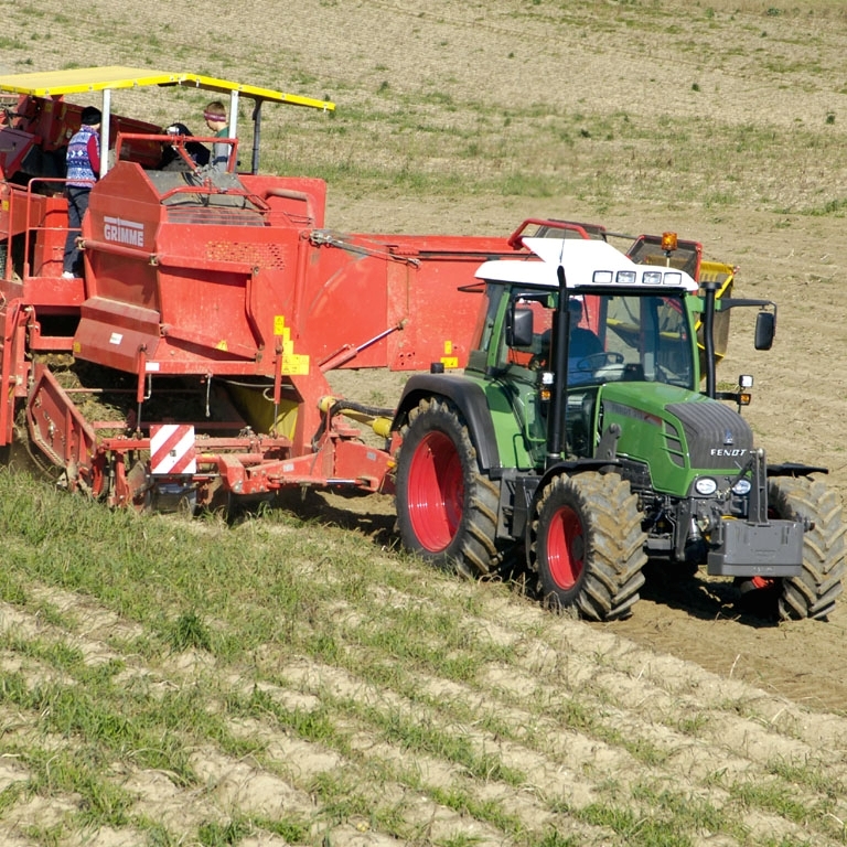 FENDT 413 Vario